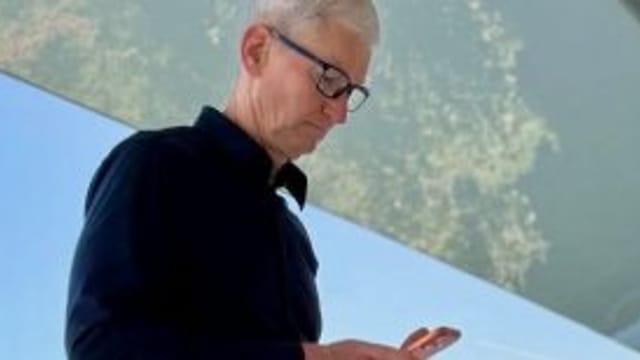 4.0 Find anyone email for free using first/last name + domain the tim cook method. 